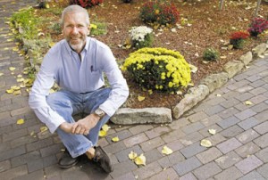 Dr. Steve Jenison, former director of the New Mexico Medical Cannabis Program, is speaking tonight at 6:00 at the downtown Des Moines Public Library in meeting rooms 2 and 3. 